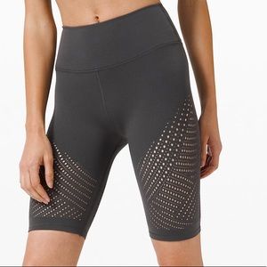 Lululemon Reveal HR Short
